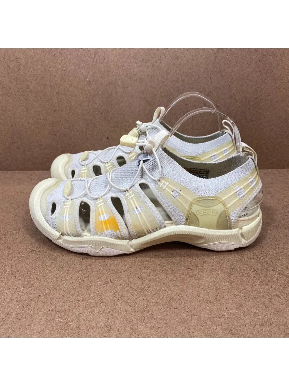 Keen Evofit One Hiking Sandals White & Yellow Mens Size 10 Flexible Knit Uppers